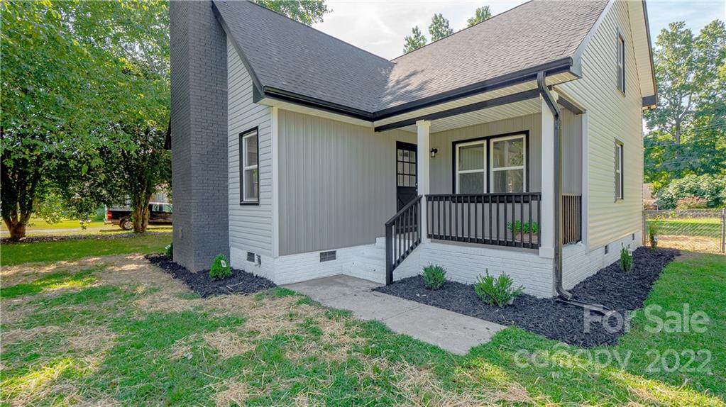 2407 Bearskin Lane - Photo 1