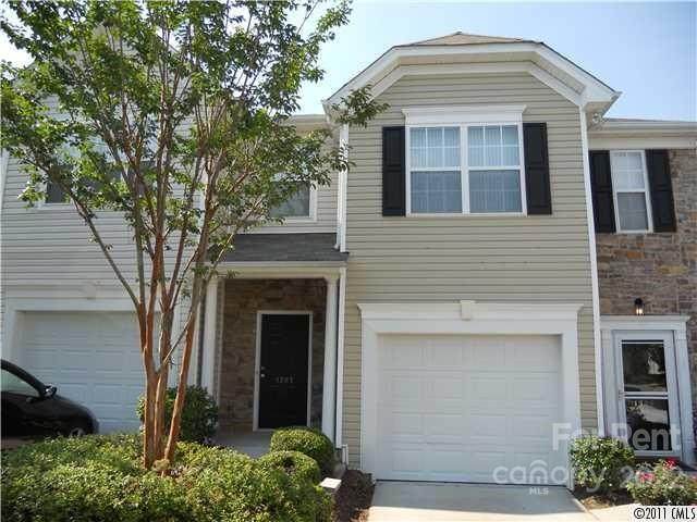 1307 Smokey Quartz Lane - Photo 1