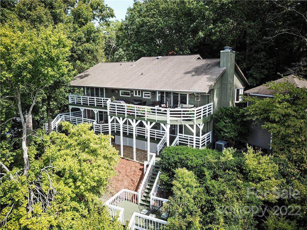 8032 Windjammer Drive - Photo 1