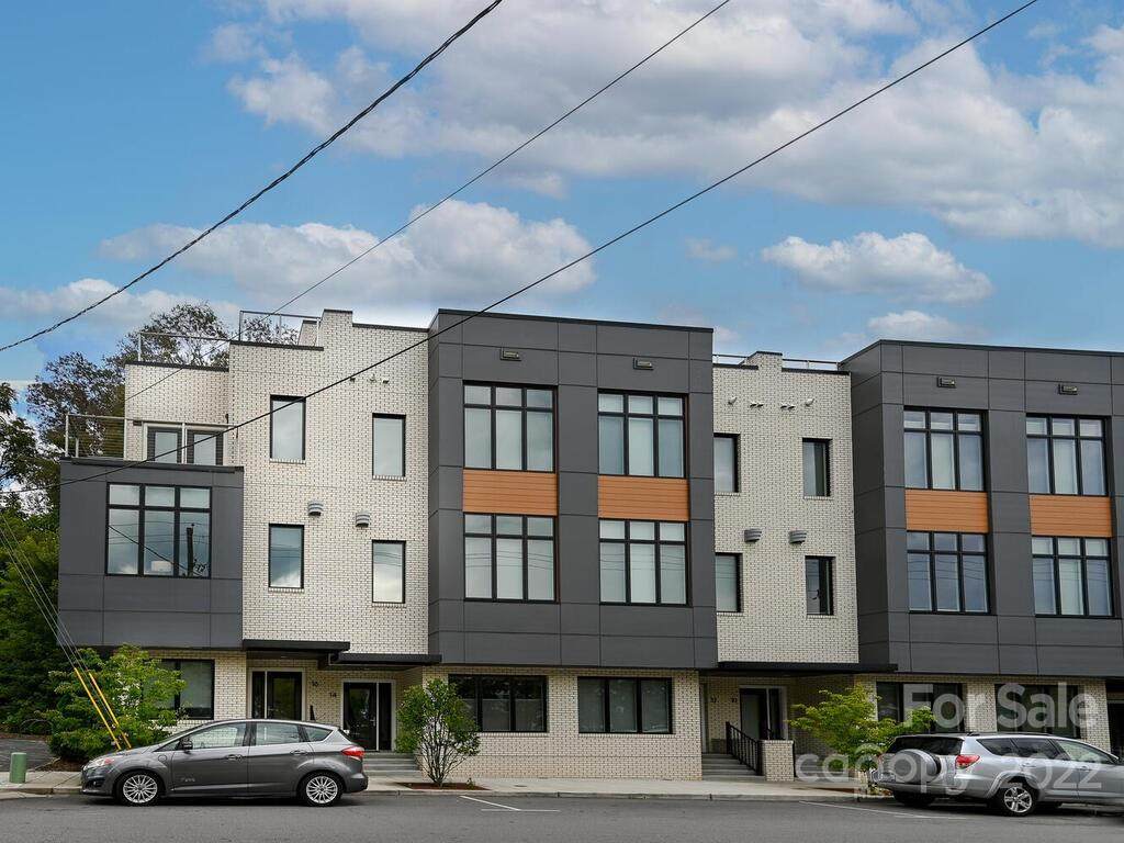 16 Bauhaus Court - Photo 1