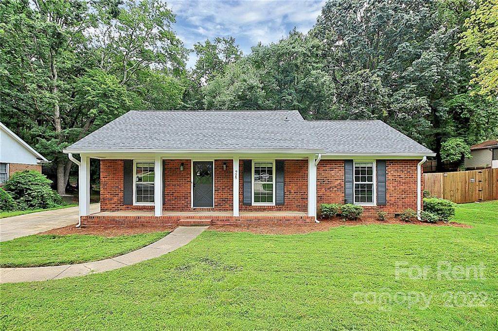 925 Pineborough Road - Photo 1