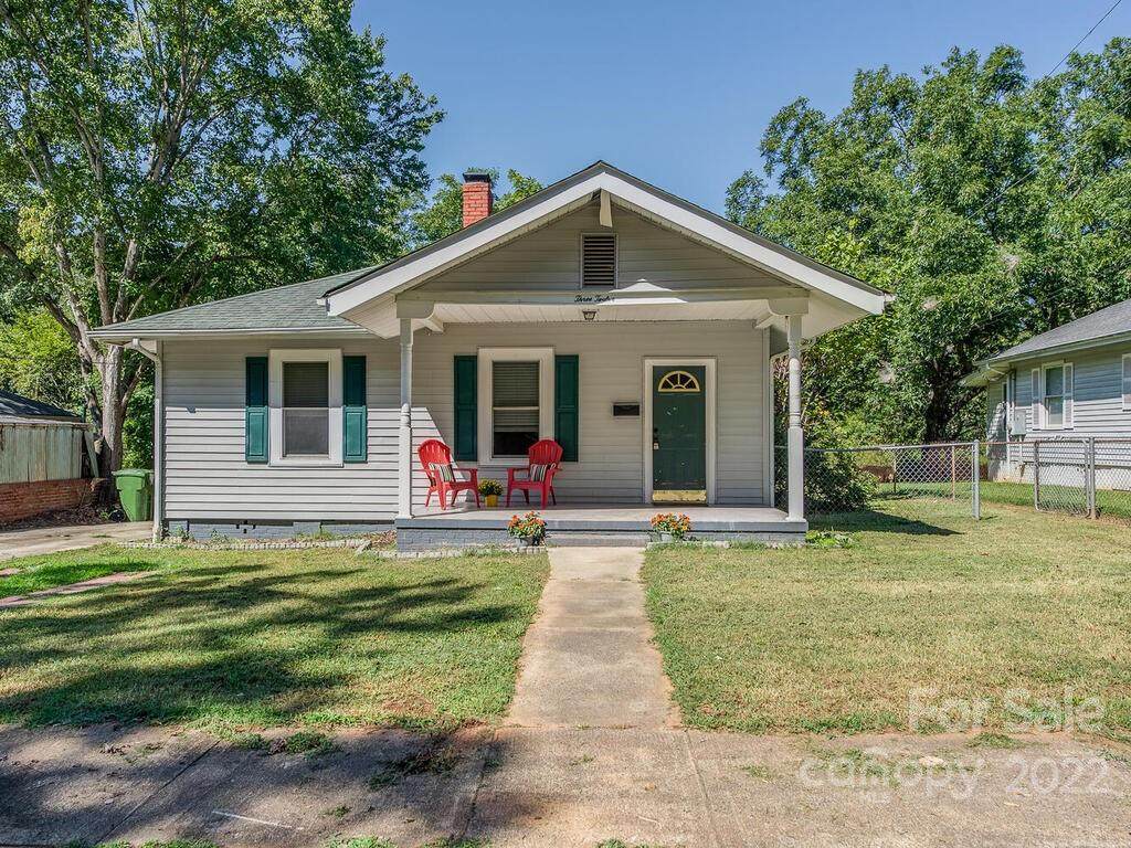 312 Academy Street - Photo 1