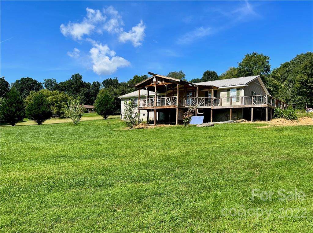 27 Twin Acres Drive - Photo 1