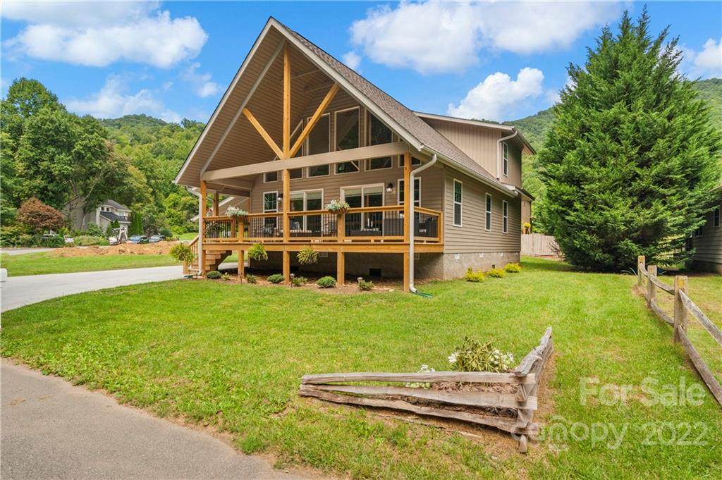 61 Indian Trace Road - Photo 1