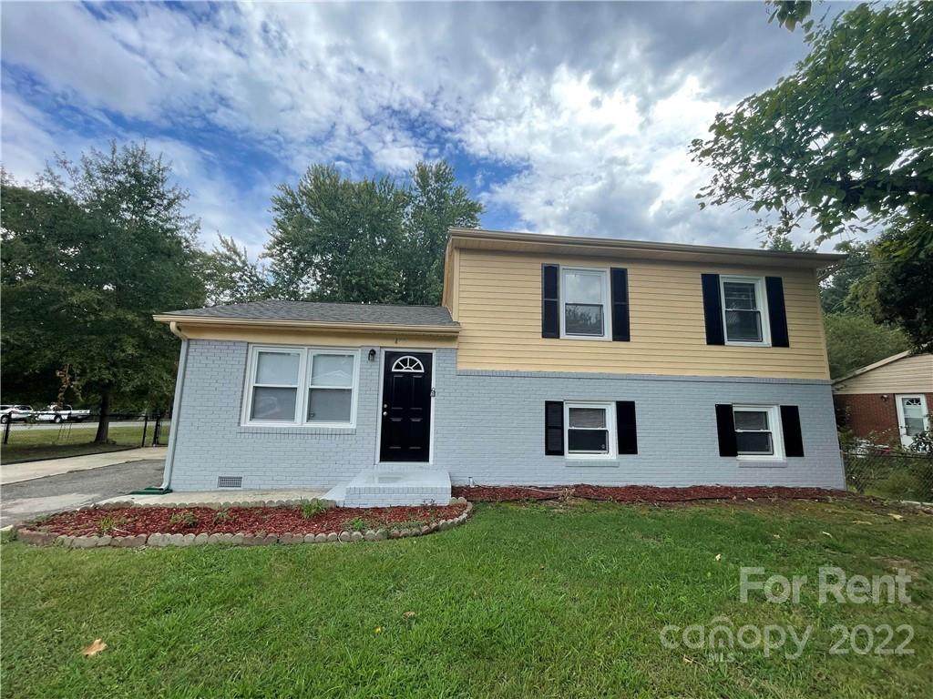 453 Fairfax Drive - Photo 1