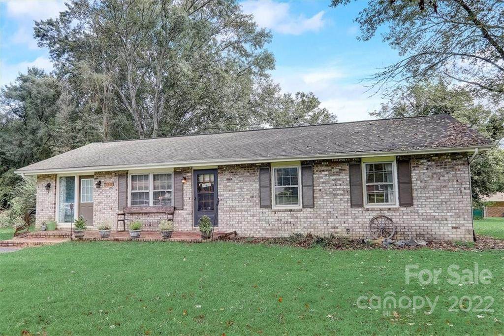 25 Silverleaf Drive - Photo 1