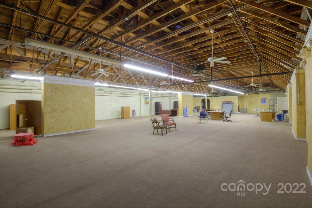 5001 South Boulevard - Photo 1