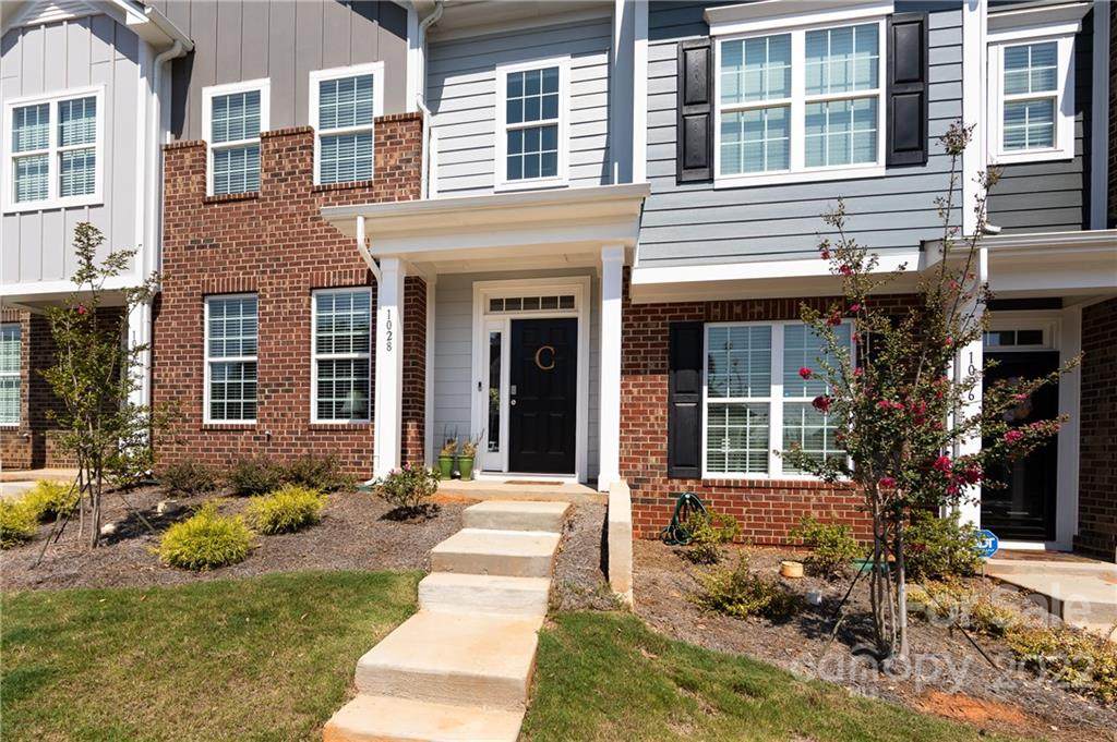 1028 Beatty Woods Drive - Photo 1
