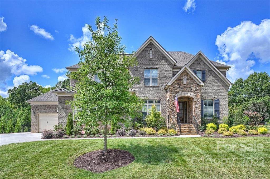 1128 Grand Oak Drive - Photo 1