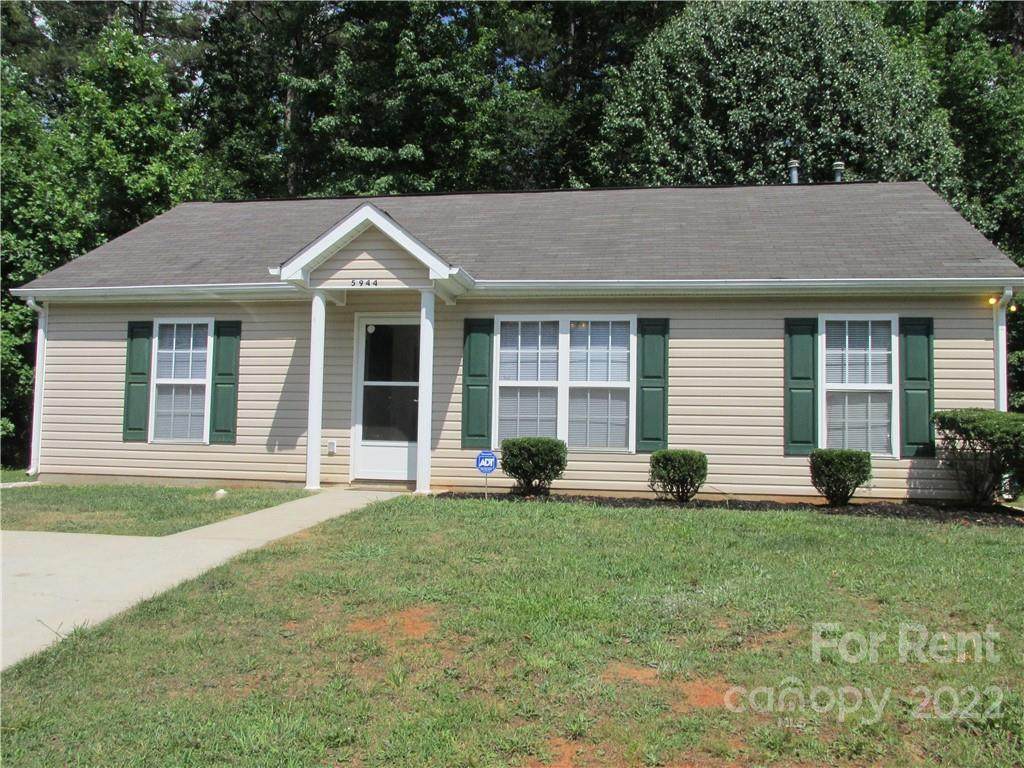 5944 Hamilton Oaks Drive - Photo 1