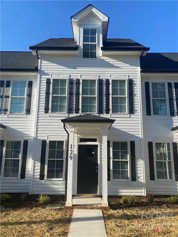 129 G Street - Photo 1
