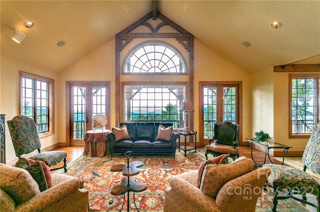 160 Cliff's Edge Drive - Photo 1