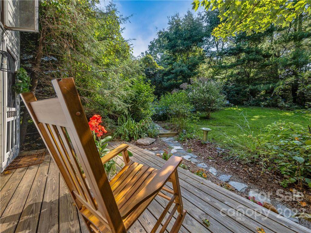 14 Locust Street - Photo 1