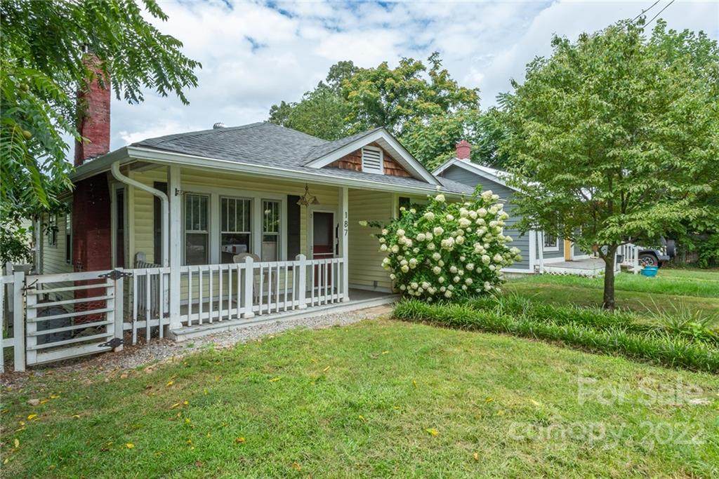 187 Logan Avenue - Photo 1