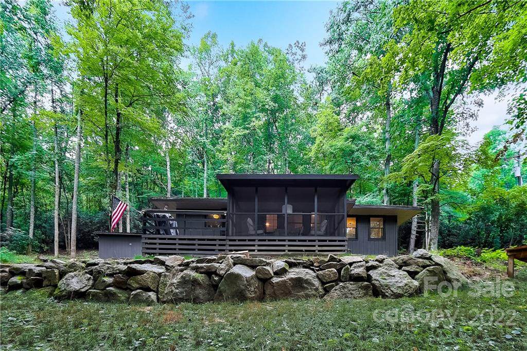 117 Bear Rock Road - Photo 1