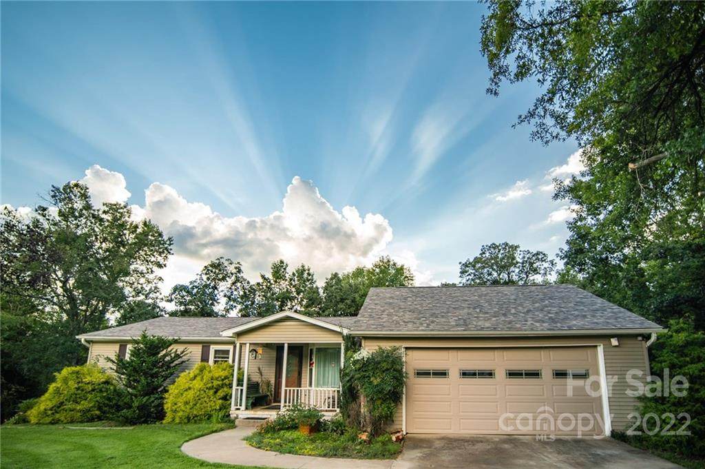 790 County Line Road - Photo 1