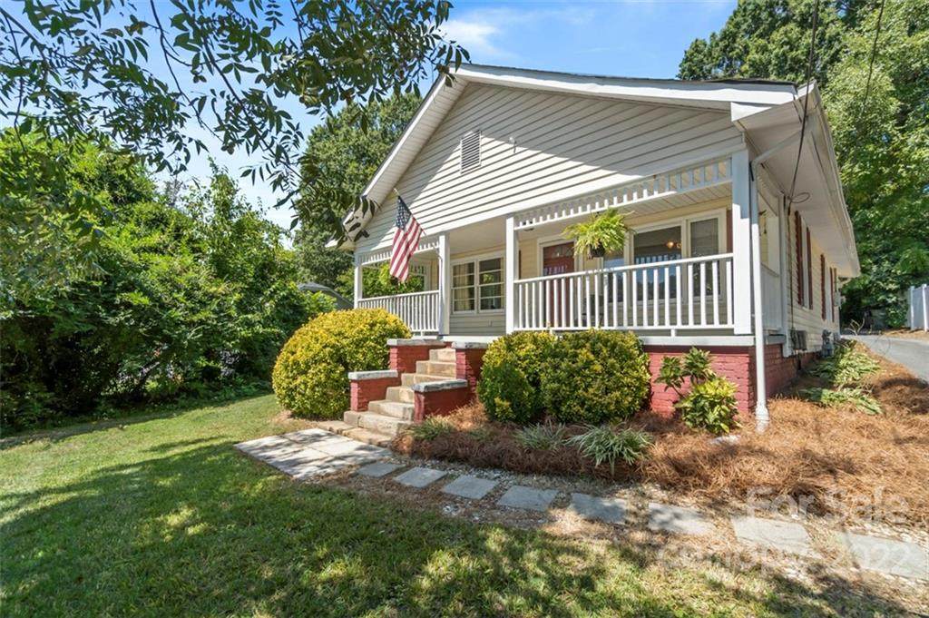 146 Winecoff Avenue - Photo 1