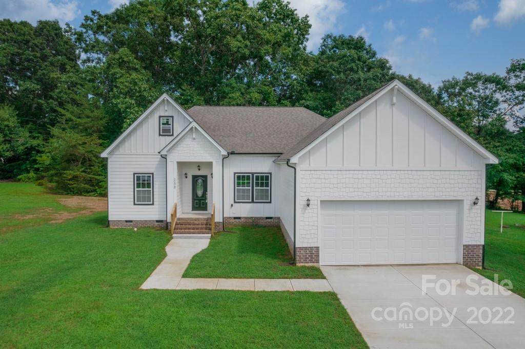 258 Edgewood Drive - Photo 1