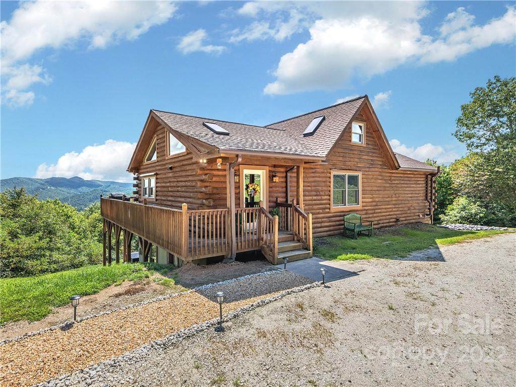 866 Pine Tree Road - Photo 1