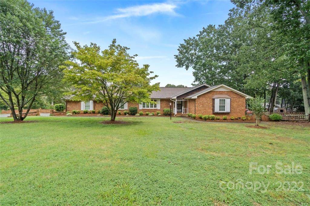 1424 Arden Drive - Photo 1