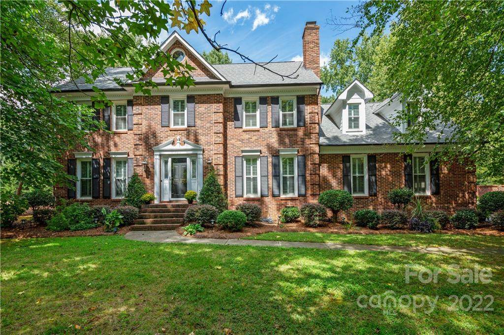 7011 Hollow Oak Drive - Photo 1
