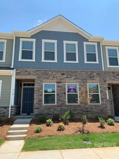 910 Sagecroft Lane - Photo 1
