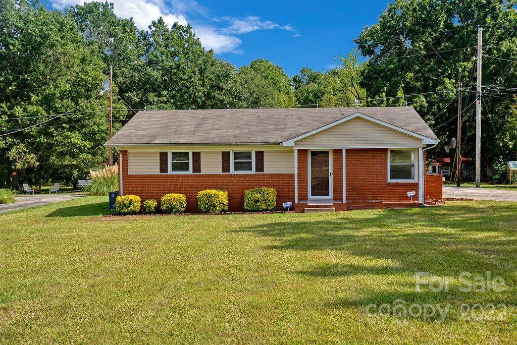 5712 Indian Trail Fa Fairview Road - Photo 1