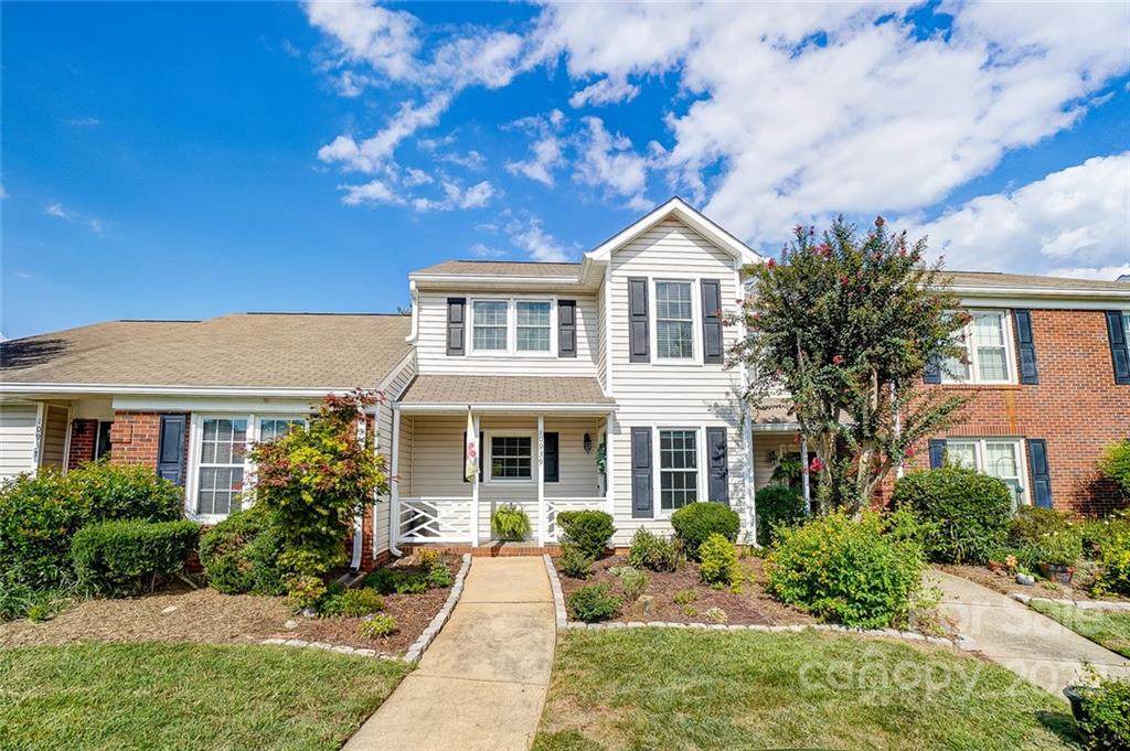 10939 Winterbourne Court - Photo 1