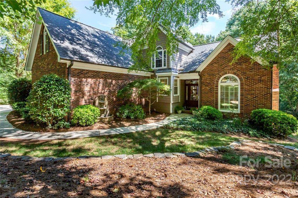 111 Wynswept Drive - Photo 1
