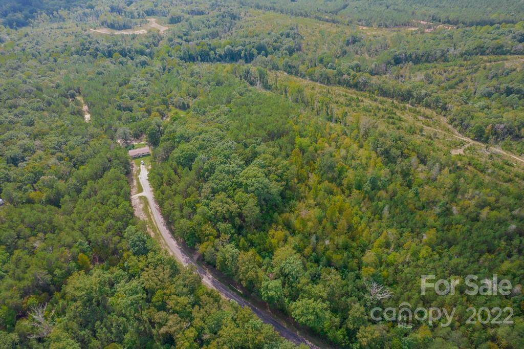 656 Fairforest Road - Photo 1