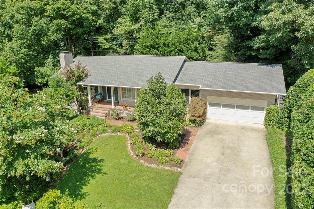 65 West End Circle - Photo 1