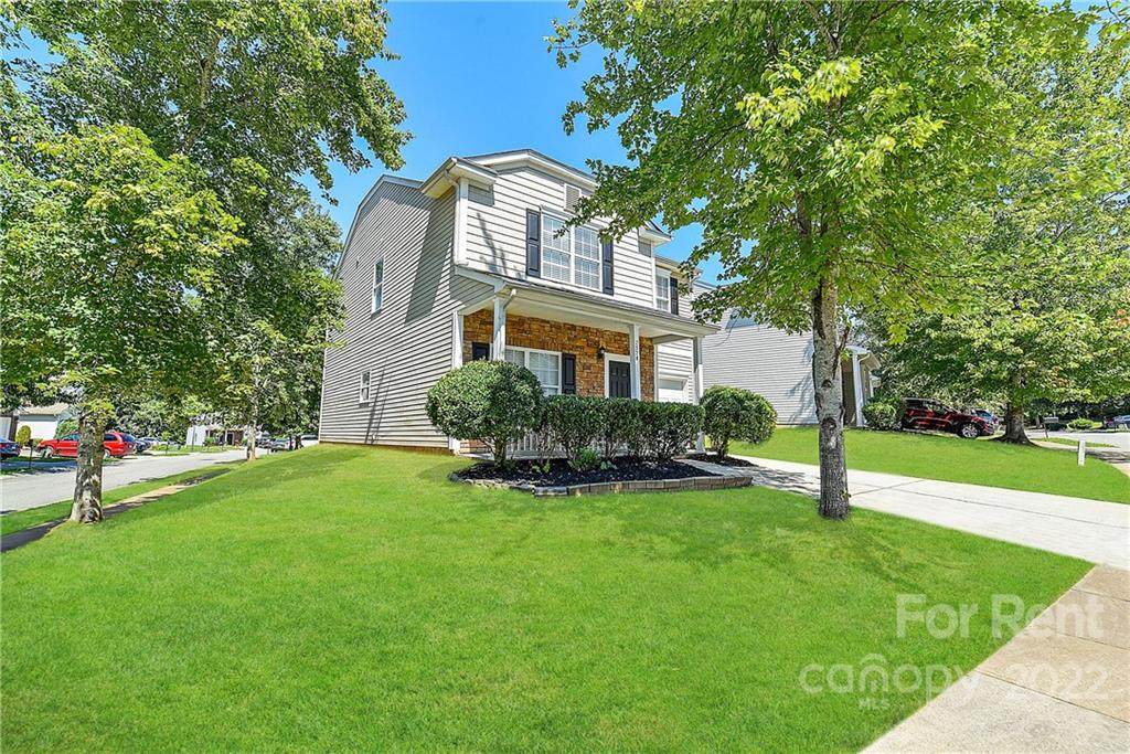 2528 Buckleigh Drive - Photo 1