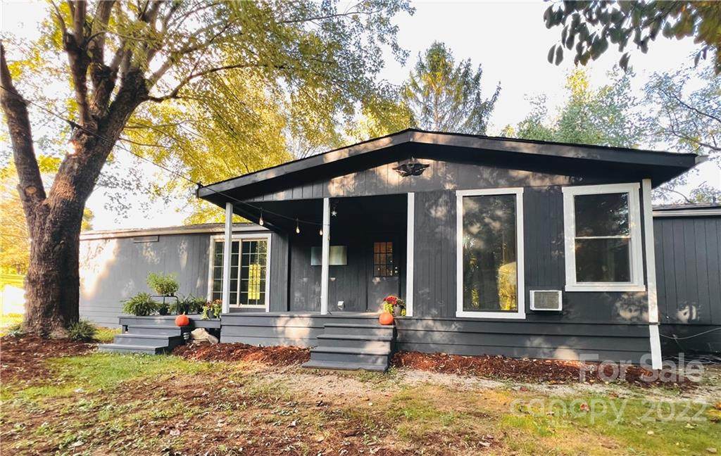 802 Shady Lane - Photo 1