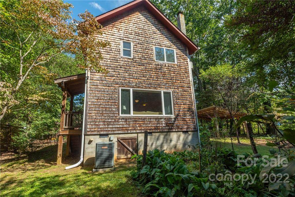 120 College Street - Photo 1