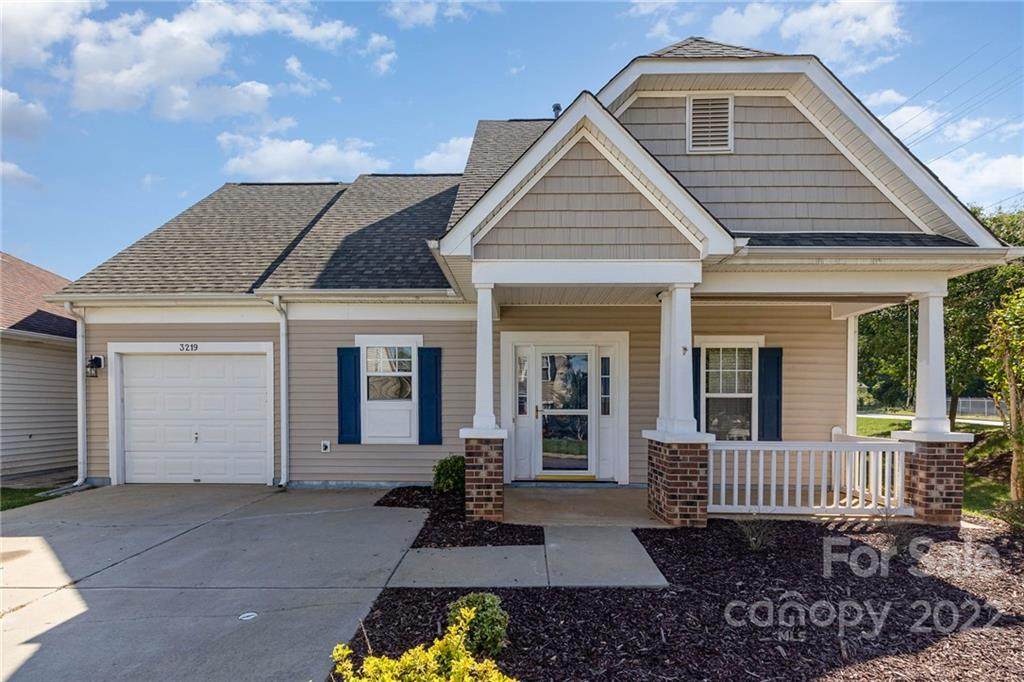 3219 Salud Lane - Photo 1