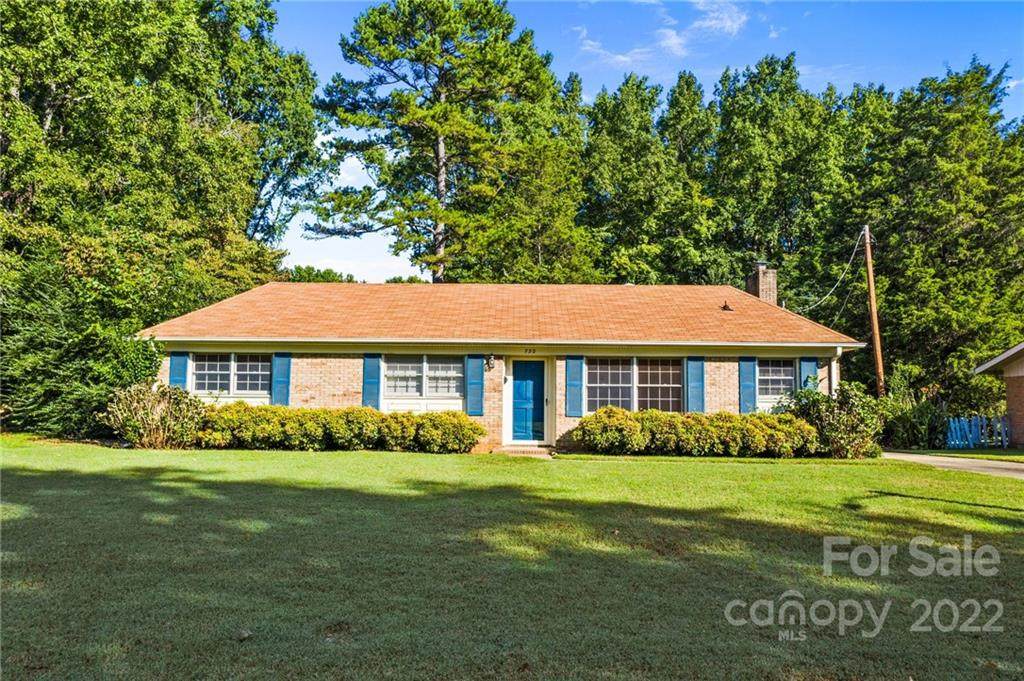 732 Vickery Drive - Photo 1