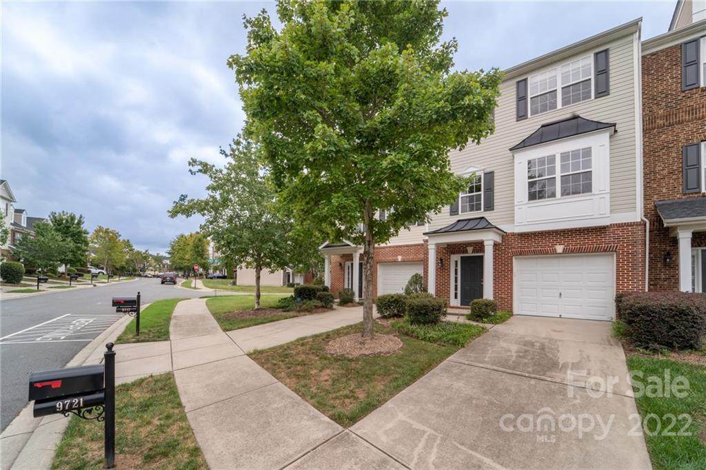 9721 Walkers Glen Drive - Photo 1