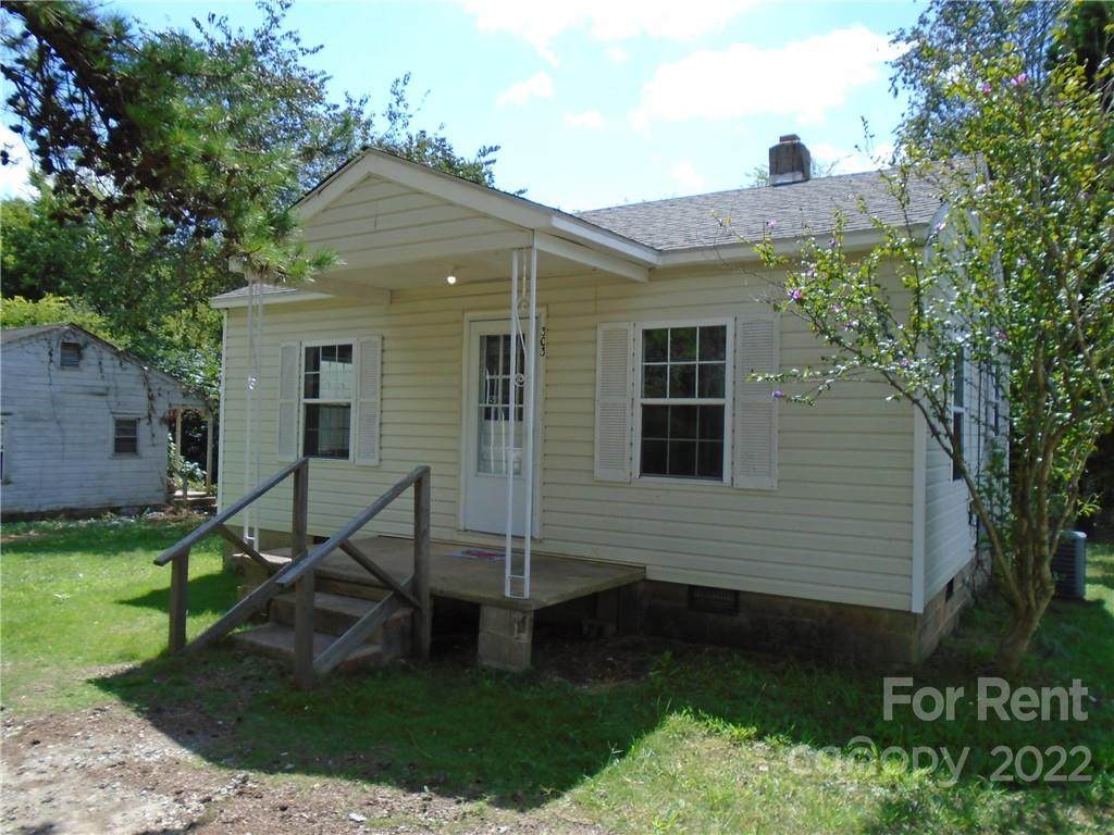303 Pinhook Loop Road - Photo 1