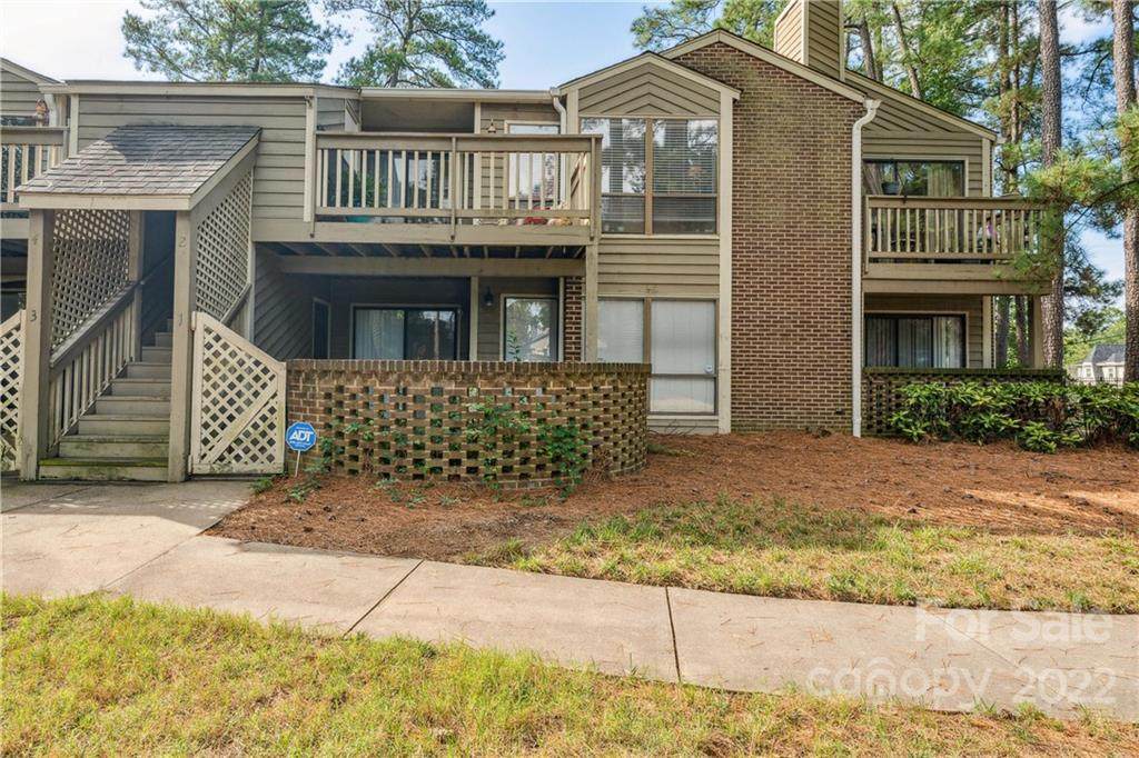 1600 Sharon Road - Photo 1