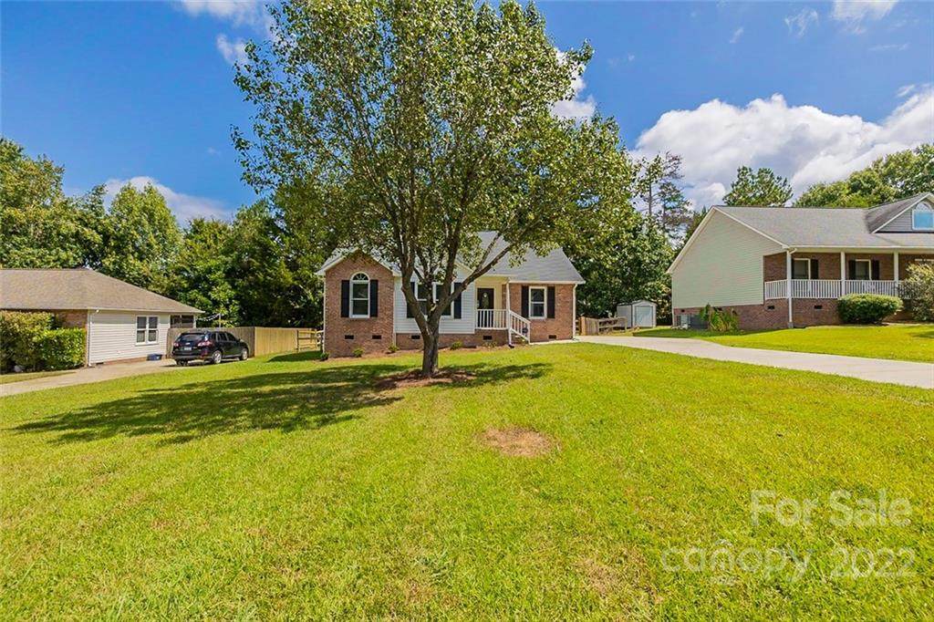 1679 Amanda Lane - Photo 1