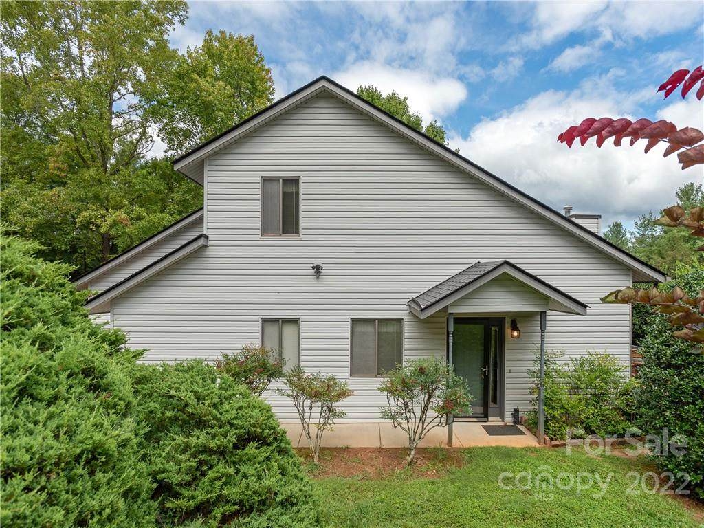 317 Oak Place - Photo 1