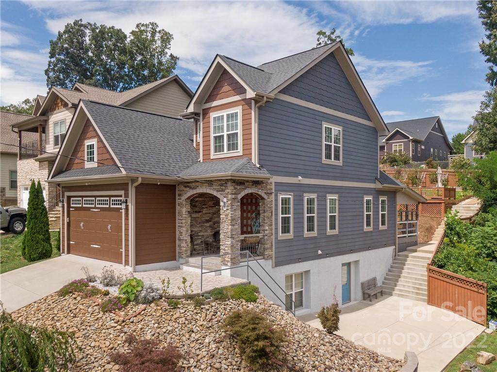 6 Allen Avenue - Photo 1
