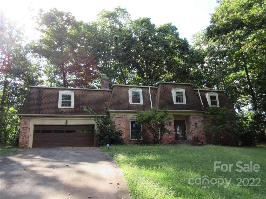359 Moss Drive - Photo 1