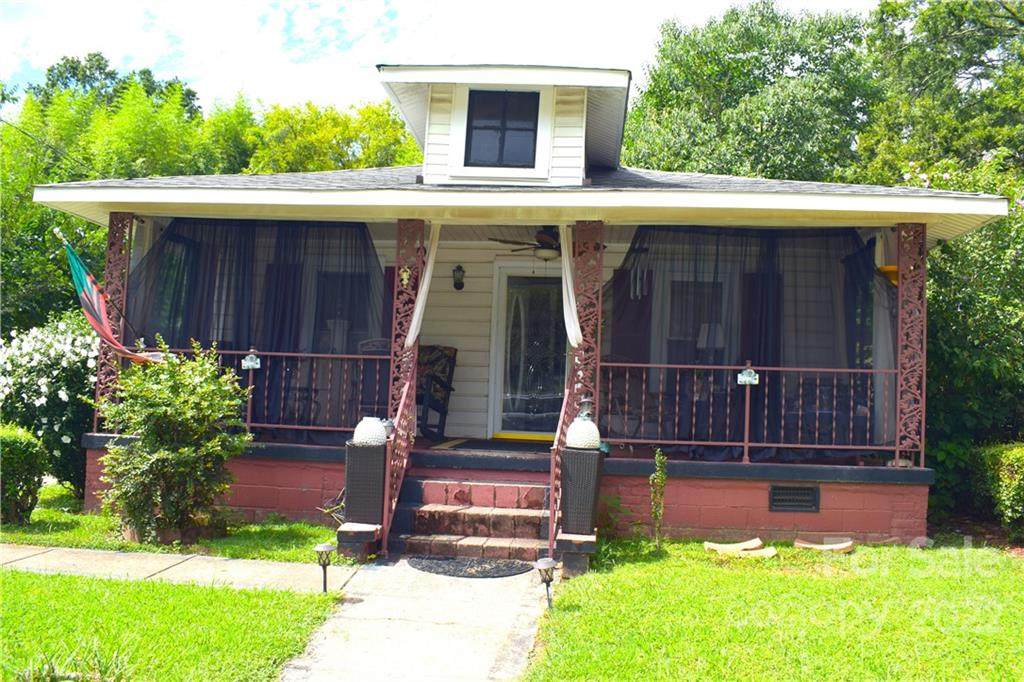 324 Broad Drive - Photo 1