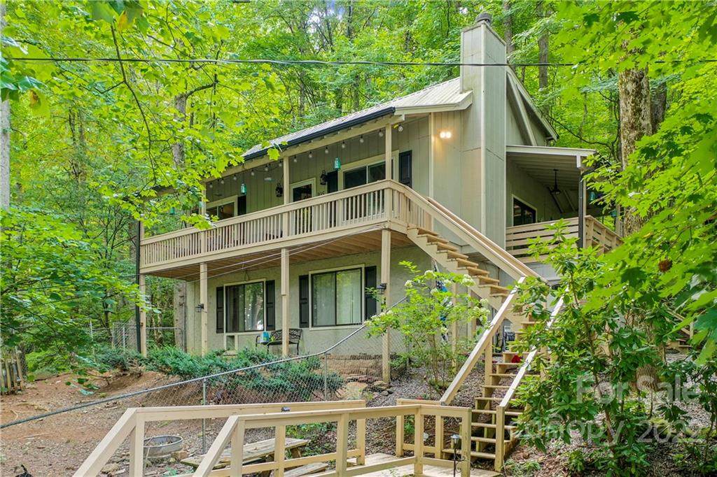 105 Shirley Drive - Photo 1