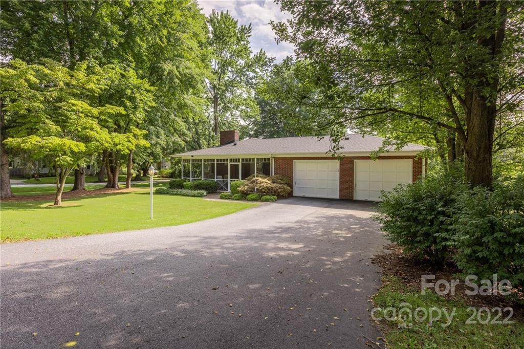15 Belmont Drive - Photo 1