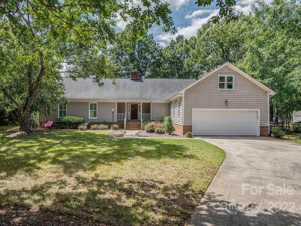 6003 Paddington Court - Photo 1