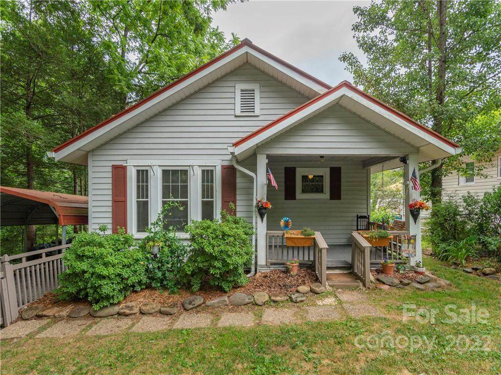 11 Pershing Road - Photo 1