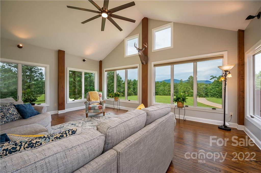 213 Lake Haven Drive - Photo 1