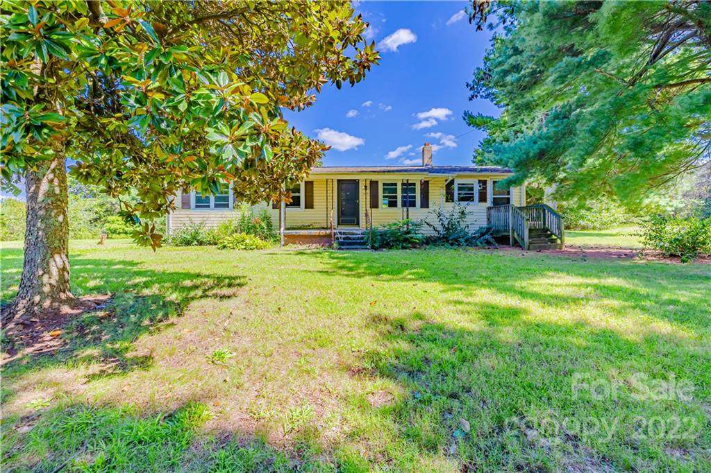 3925 Phelps Road - Photo 1
